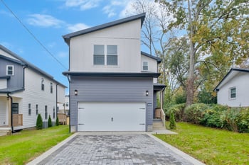 207 Paragon Mills Rd, Nashville, TN 37211