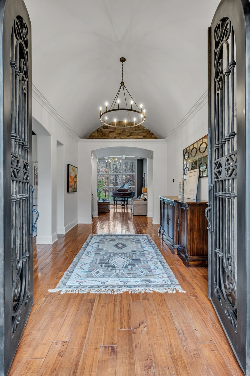 1120 Natchez Valley Ln, Franklin, TN 37064