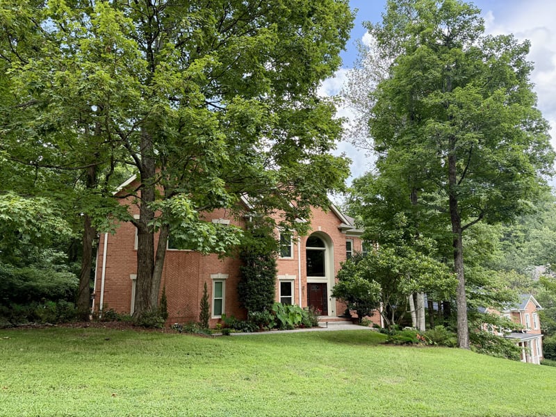 7018 Willowick Dr, Brentwood, TN 37027