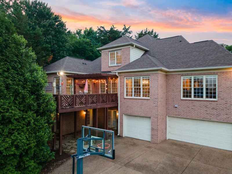 2425 Deerbourne Dr, Brentwood, TN 37027