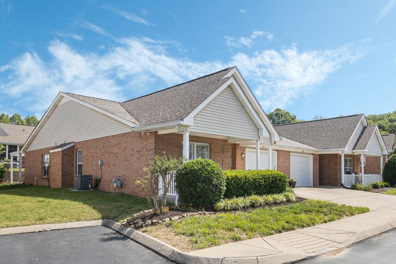 18 Holland Park Ln, Franklin, TN 37069