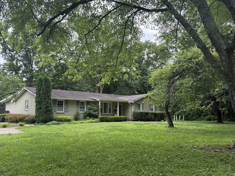 2611 Thompson Station Rd, Thompsons Station, TN 37179