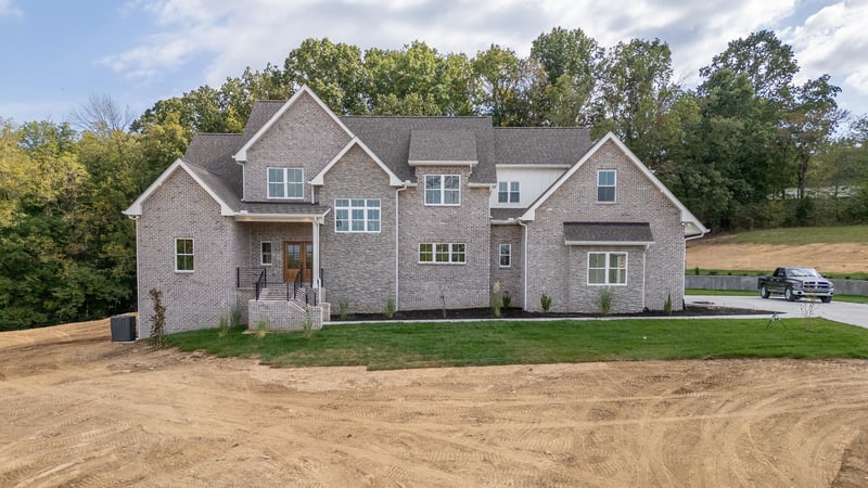 7039 Hall Rd, Greenbrier, TN 37073