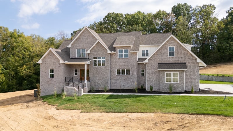 7039 Hall Rd, Greenbrier, TN 37073