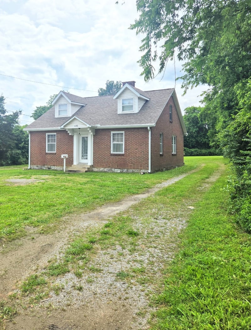 130 Walton Ferry Rd, Hendersonville, TN 37075