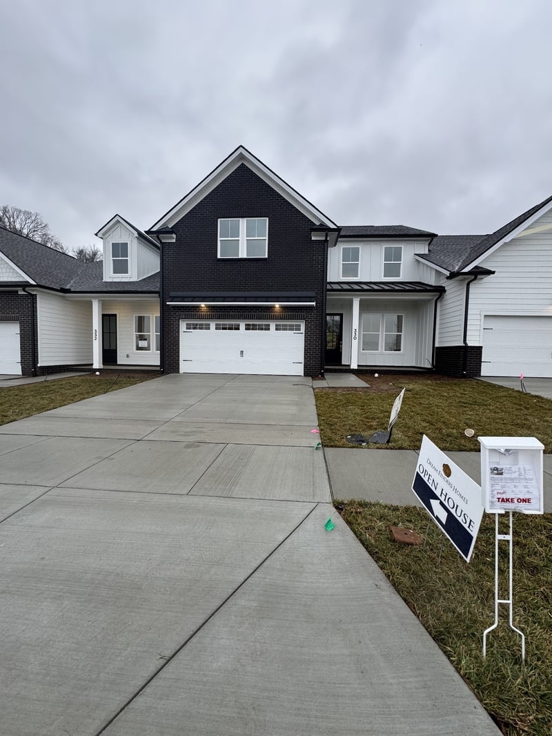 465 Buckwood Ave, Thompsons Station, TN 37179