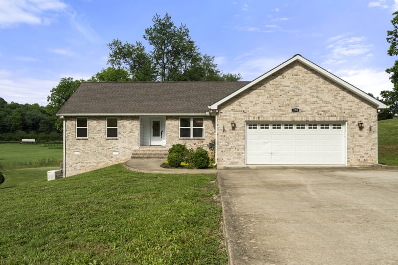130 Gordon Dr, Gordonsville, TN 38563