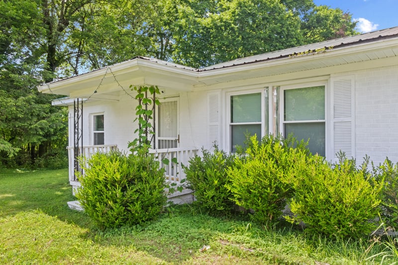 8302 Lawrenceburg Hwy, Mount Pleasant, TN 38474