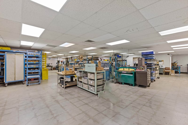 1094 N Main St, Ashland City, TN 37015