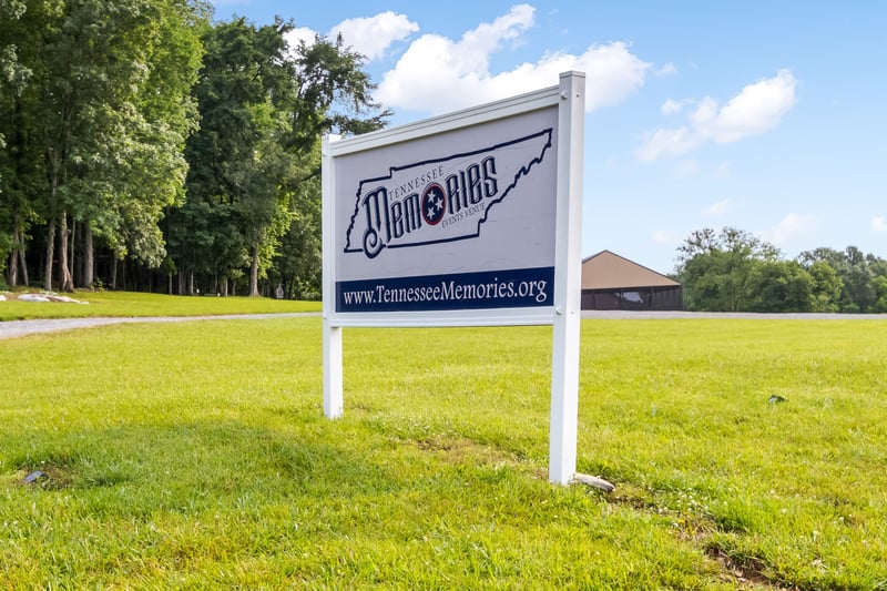 1049 Oregon Rd, Lascassas, TN 37085