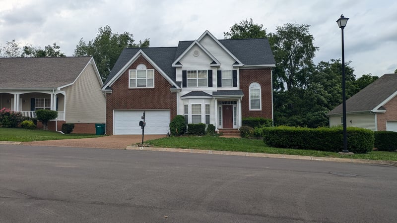 1710 Tellico Dr, Thompsons Station, TN 37179