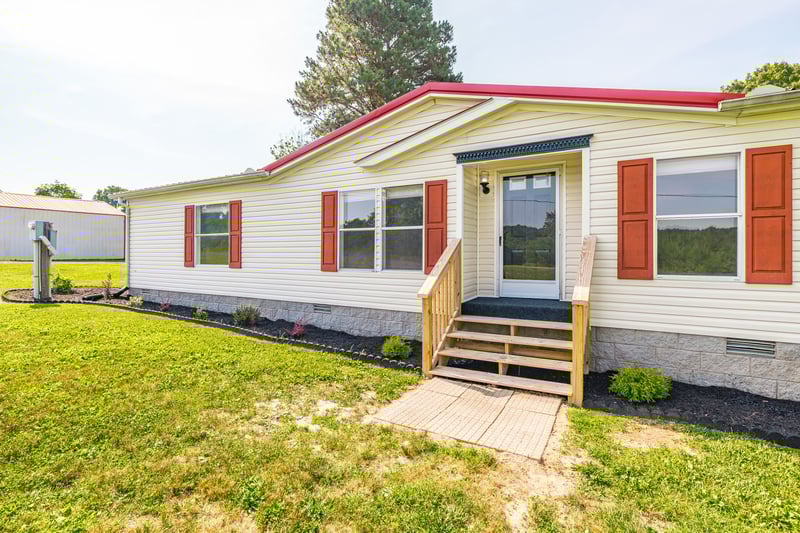 1320 Fairfield Rd, Westmoreland, TN 37186