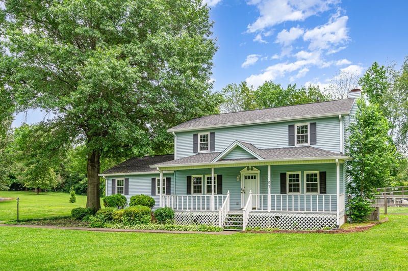 107 Ben Albert Rd, Cottontown, TN 37048