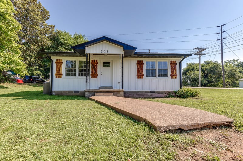 205 Carpenter St, Mount Pleasant, TN 38474