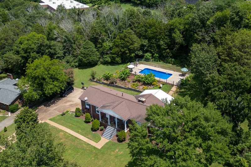 237 Craigmeade Dr, Nashville, TN 37214