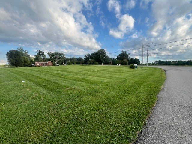 709 N Broadway, Portland, TN 37148