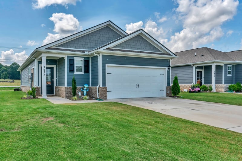 2428 Quinn Dr, White House, TN 37188