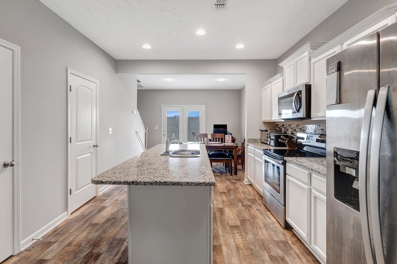 642 Bradburn Village Cir, Antioch, TN 37013