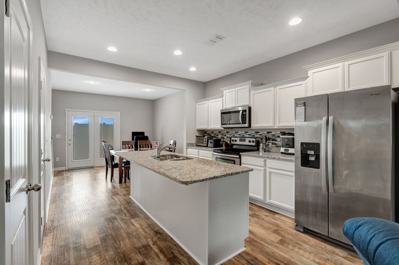 642 Bradburn Village Cir, Antioch, TN 37013