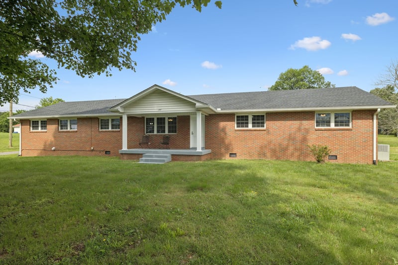 2762 Hunters Point Pike, Lebanon, TN 37087