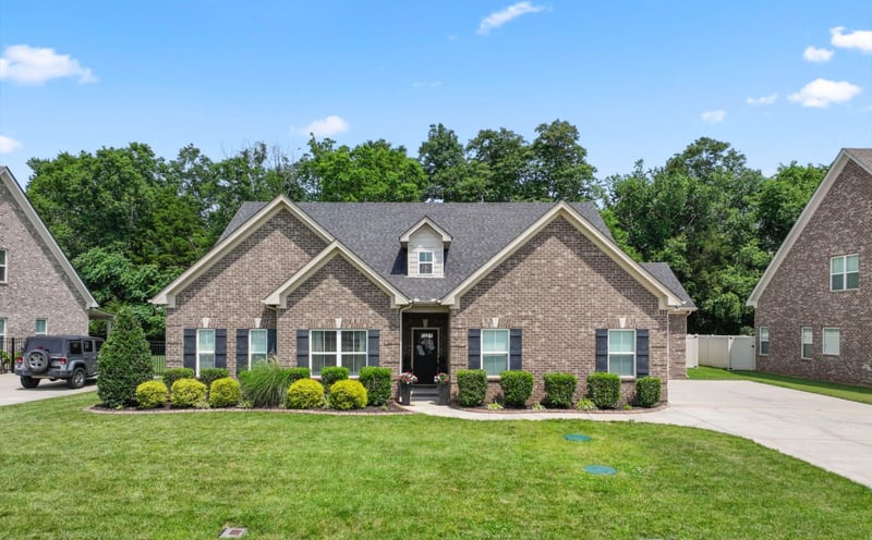 239 Mcclaran Pl, Murfreesboro, TN 37129