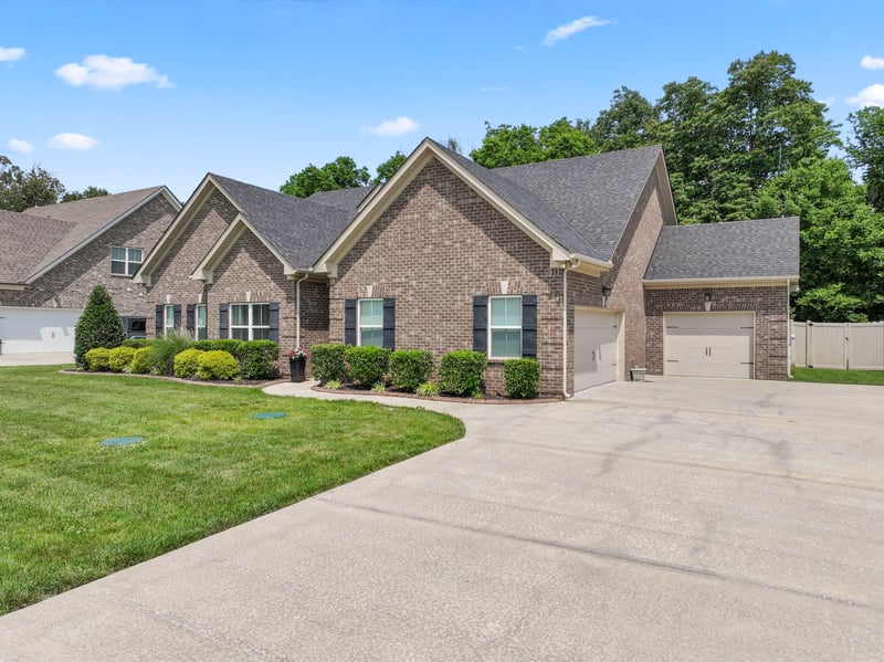 239 Mcclaran Pl, Murfreesboro, TN 37129