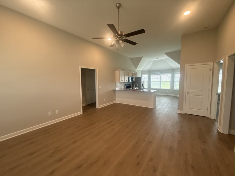 3358 Curie Cir, Christiana, TN 37037