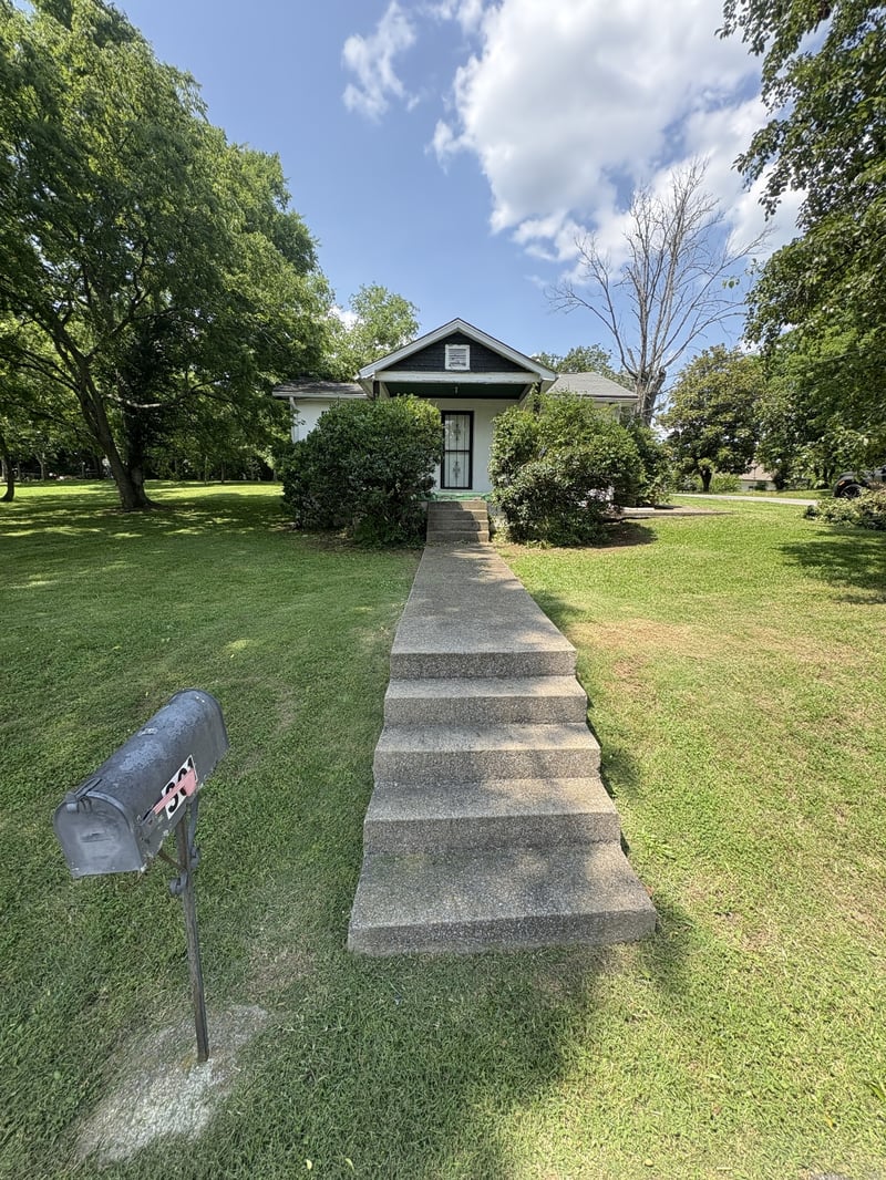 301 Moncrief Ave, Goodlettsville, TN 37072