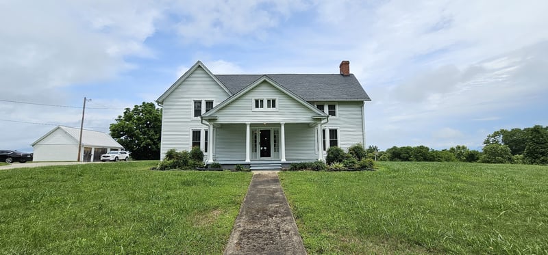 315 Seven Mile Ferry Rd, Cunningham, TN 37052