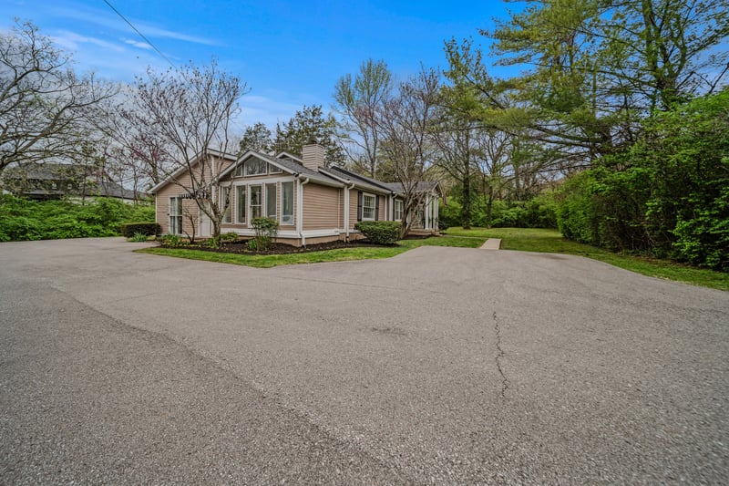 1307 Old Hickory Blvd, Brentwood, TN 37027