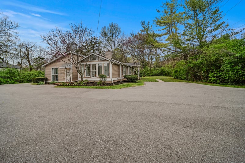 1307 Old Hickory Blvd, Brentwood, TN 37027