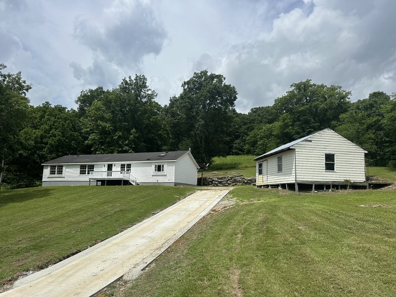 697 Club Springs Rd, Buffalo Valley, TN 38548