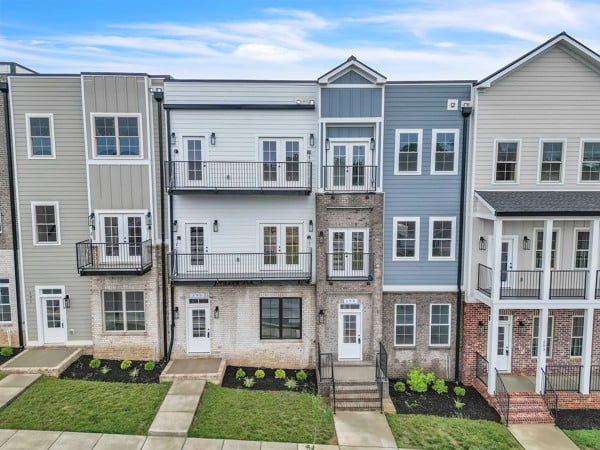 195 Charleston Ave, Pleasant View, TN 37146