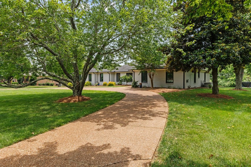 5013 Woodland Hills Dr, Brentwood, TN 37027