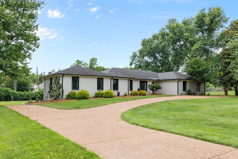 5013 Woodland Hills Dr, Brentwood, TN 37027