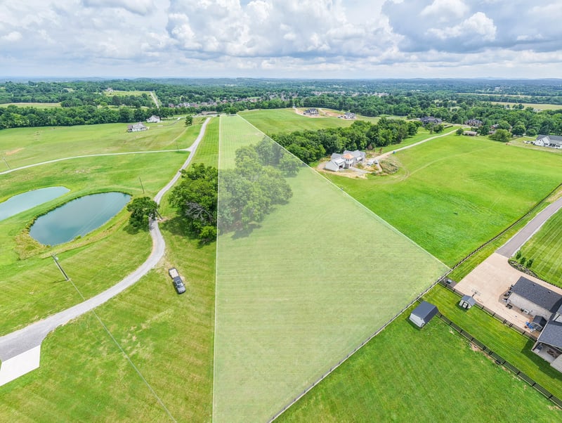 1294 Horn Springs, Lebanon, TN 37087