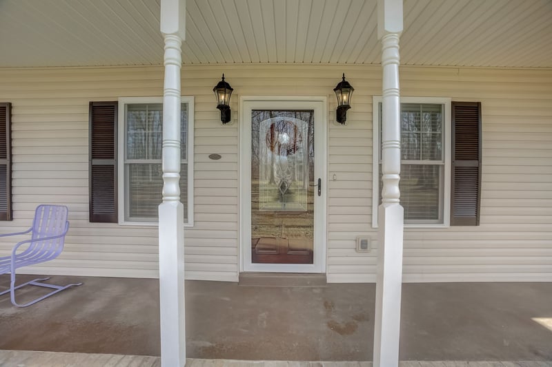 1064 Crane Ct, Kingston Springs, TN 37082