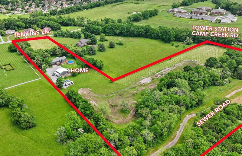 1029 Jenkins Ln, Hendersonville, TN 37075