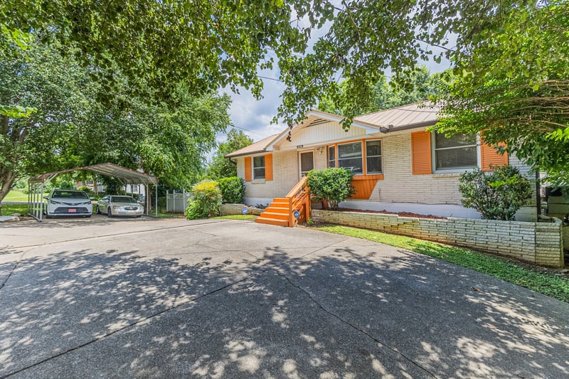 4946 Packard Dr, Nashville, TN 37211