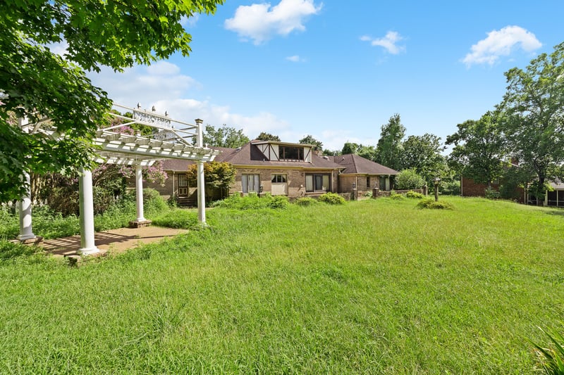 651 Old Lebanon Dirt Rd, Hermitage, TN 37076