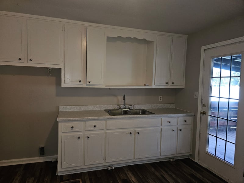 721 Kent Dr, Lebanon, TN 37087