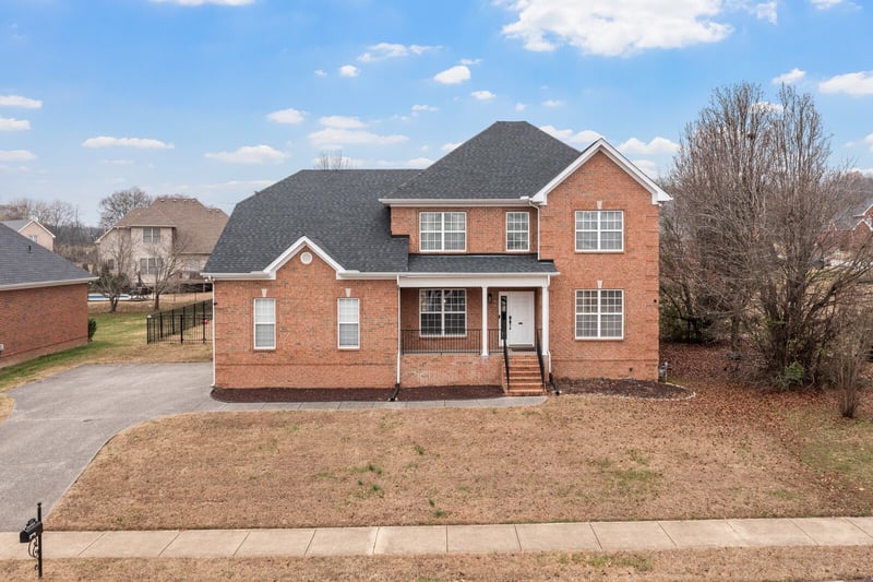 102 Clairmonte Ln, Hendersonville, TN 37075