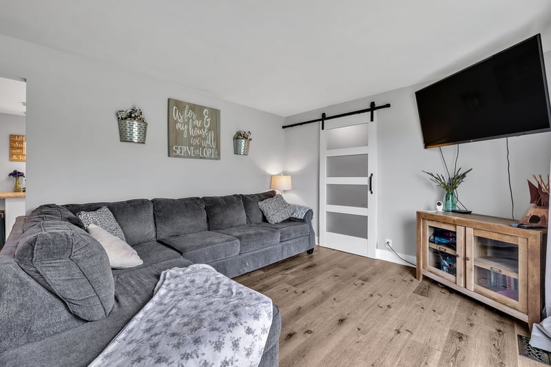 219 Wessington Pl, Hendersonville, TN 37075