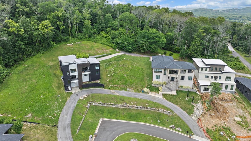 5809 Woodland Hills Dr, Nashville, TN 37211