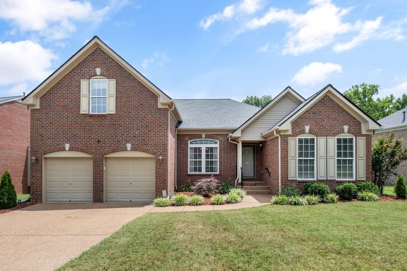 225 Cobblestone Lndg, Mount Juliet, TN 37122