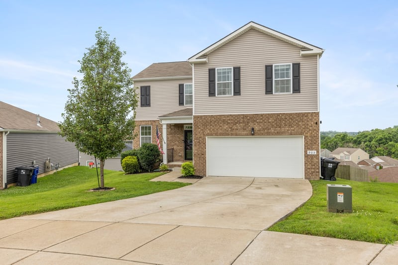 905 Aberdeen Ct, Columbia, TN 38401