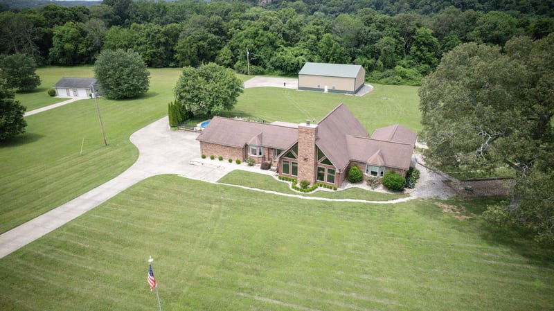 938 Thompson Rd, Pegram, TN 37143