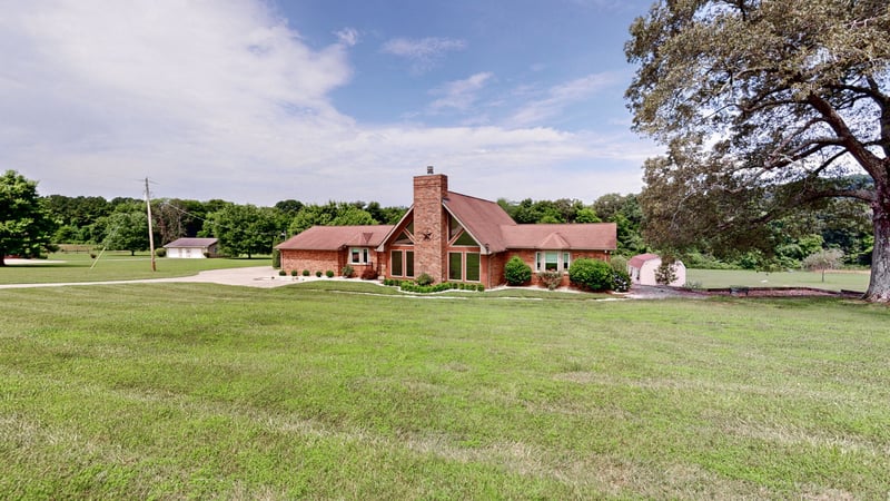 938 Thompson Rd, Pegram, TN 37143