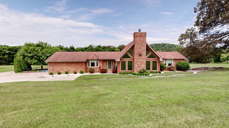 938 Thompson Rd, Pegram, TN 37143