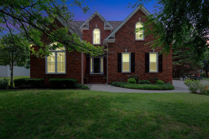 2910 Chaucer Dr, Murfreesboro, TN 37129